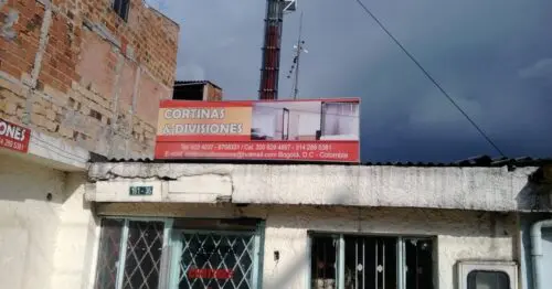 CORTINAS Y DIVISIONES CORTINAS Y DIVISIONES